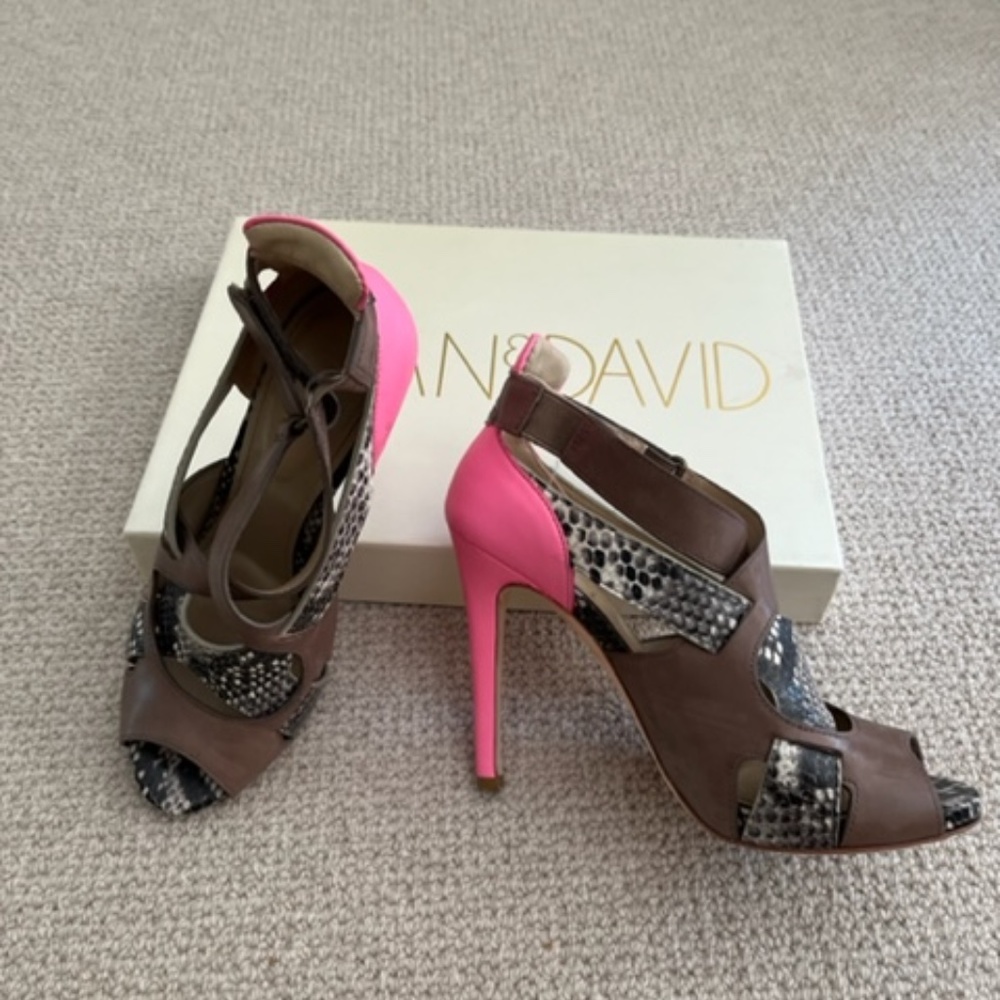 Joan & David Hot Pink Accent Heels